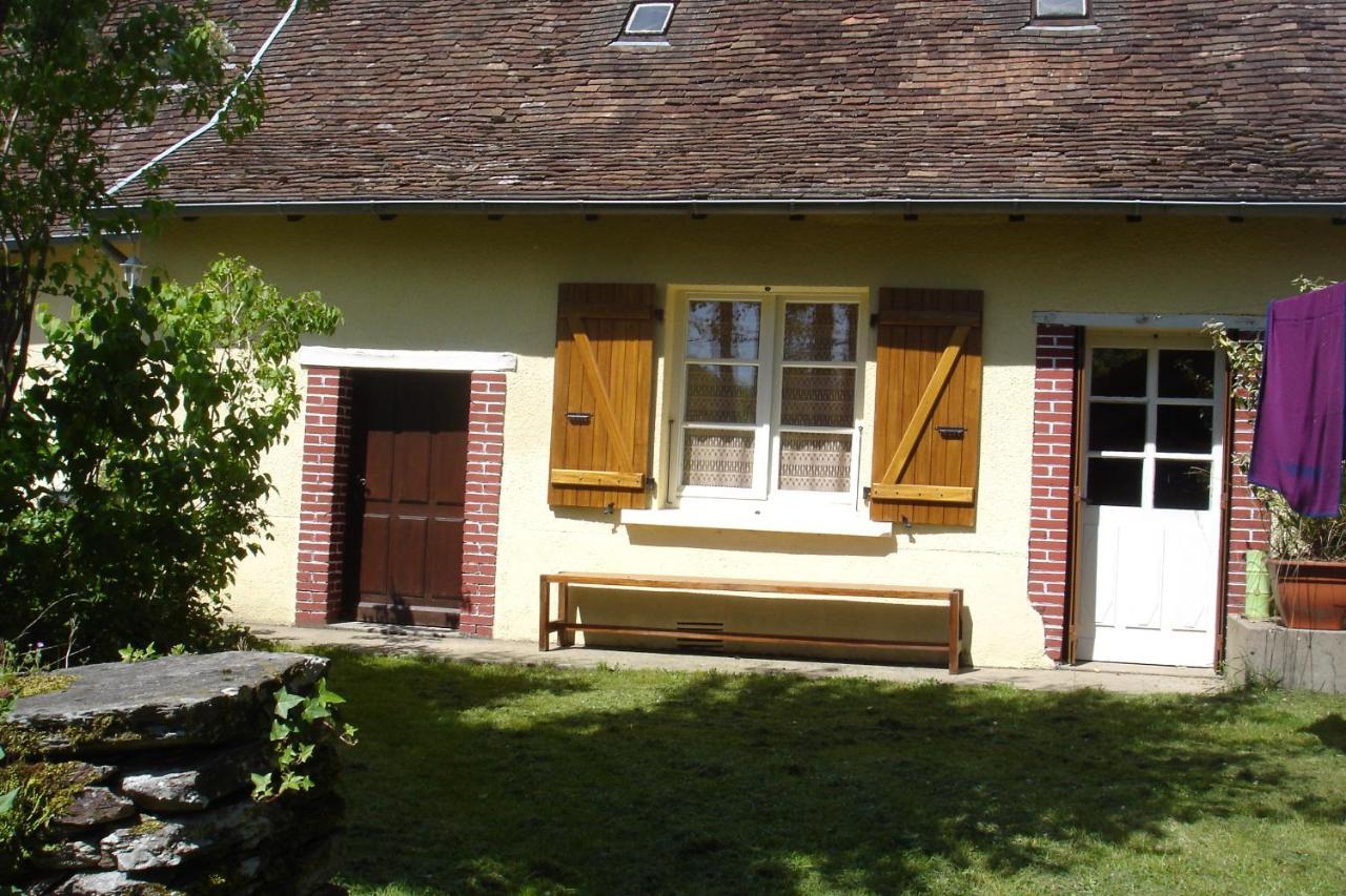 Gite Des Croix Bancaud Jumilhac-le-Grand Exterior photo